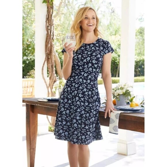 Draper James Dresses & Skirts - Draper James Size L Navy Blue Floral Print Ponte Knit Short Sleeve A-Line Dress